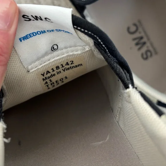 Stepney Workers Club Men Lister Cup Shroomhands Black White - Picture 8 of 9